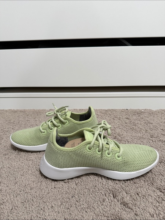 allbirds Shoes - Allbirds Light Green Women's Knit Lace-Up Sneakers Size US 7